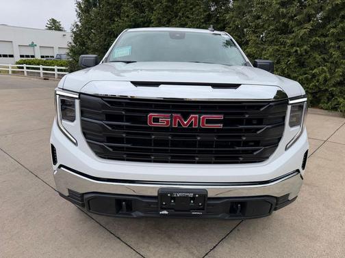 Summit White 2026 GMC Sierra 1500 Pro