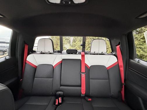 2026 GMC Canyon AT4X