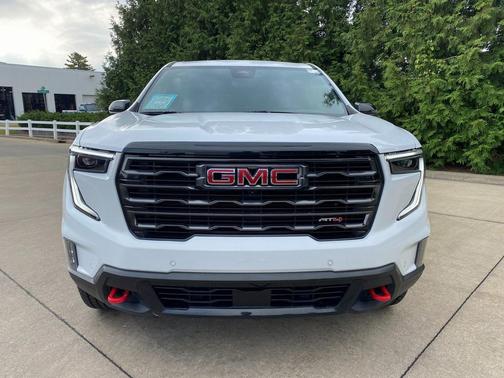2024 GMC Acadia AWD AT4