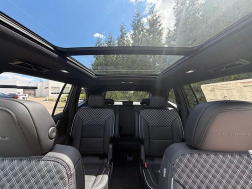 Ebony Twilight Metallic 2026 GMC Acadia Denali
