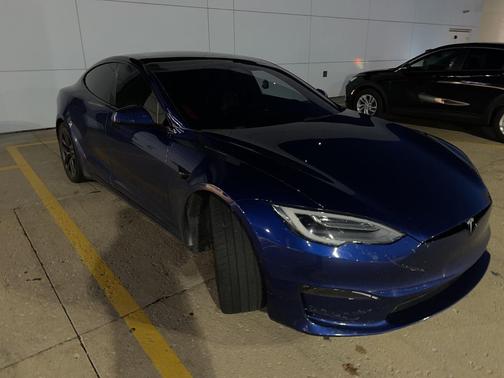 2021 Tesla Model S Plaid