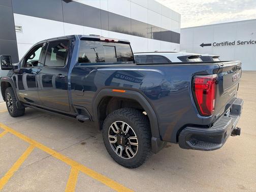 Pacific Blue Metallic 2021 GMC Sierra 2500 AT4