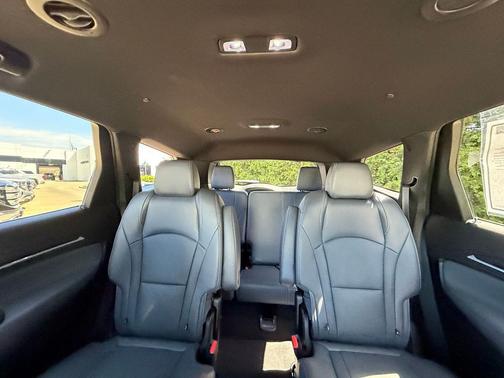 Moonstone Gray Metallic 2023 Buick Enclave Essence AWD
