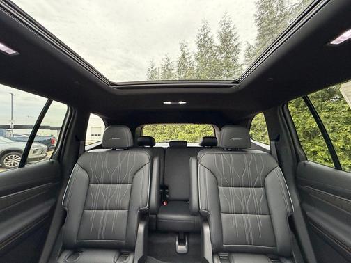 Ocean Blue Metallic 2026 Buick Enclave Avenir FWD