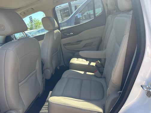 White Frost Tricoat 2018 GMC Acadia Denali