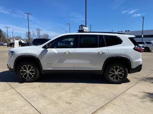 2025 GMC Acadia AWD AT4
