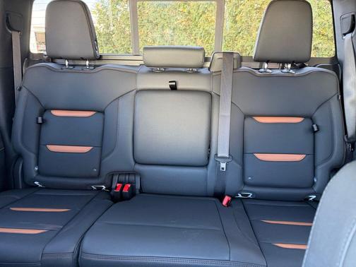 Summit White 2026 GMC Sierra 1500 AT4