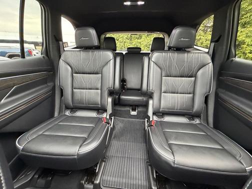 Moonstone Gray Metallic 2025 Buick Enclave Avenir FWD