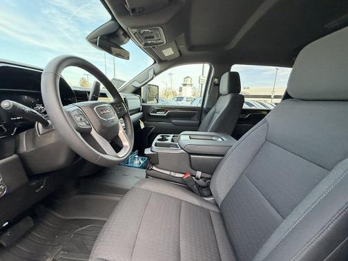 2026 GMC Sierra 2500 SLE