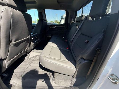 Glacier White Tricoat 2026 GMC Sierra 1500 SLT
