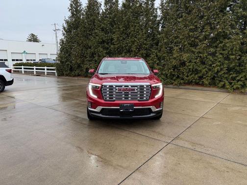 2024 GMC Acadia Denali