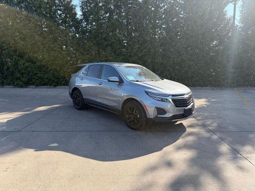 Sterling Gray Metallic 2024 Chevrolet Equinox 1LT