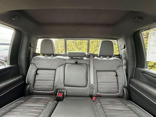 2025 GMC Sierra 2500 AT4X