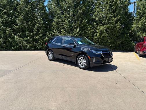Mosaic Black Metallic 2024 Chevrolet Equinox 1LT