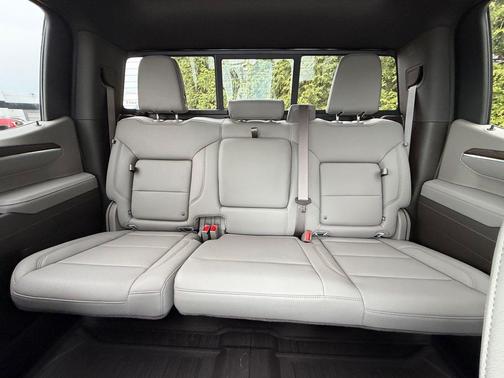 Summit White 2026 GMC Sierra 1500 SLT