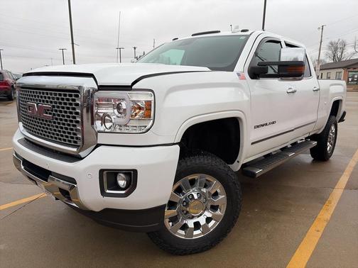 2015 GMC Sierra 2500 Denali