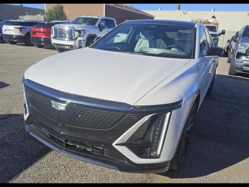 2025 Cadillac LYRIQ Sport