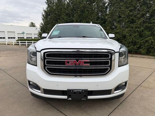 Summit White 2017 GMC Yukon SLT