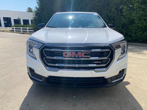 2022 GMC Terrain AWD AT4
