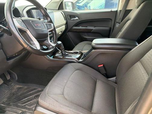 Cyber Gray Metallic 2016 GMC Canyon SLE