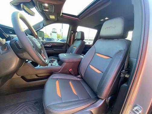 2024 GMC Sierra 2500 AT4