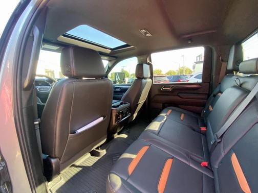 2024 GMC Sierra 2500 AT4