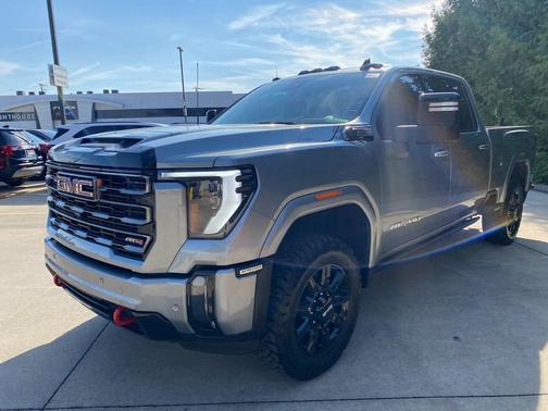 2024 GMC Sierra 2500 AT4