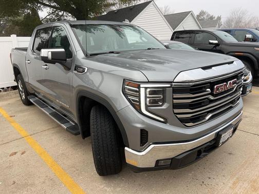 2023 GMC Sierra 1500 SLT