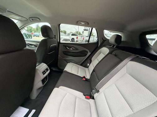 Quicksilver Metallic 2022 GMC Terrain SLE