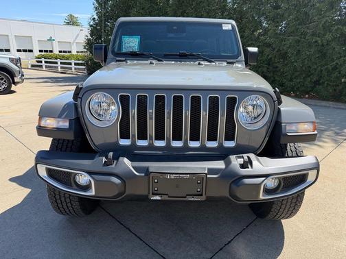 Sting-Gray Clearcoat 2020 Jeep Wrangler Unlimited Sahara