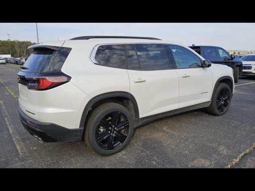 2024 GMC Acadia FWD Elevation