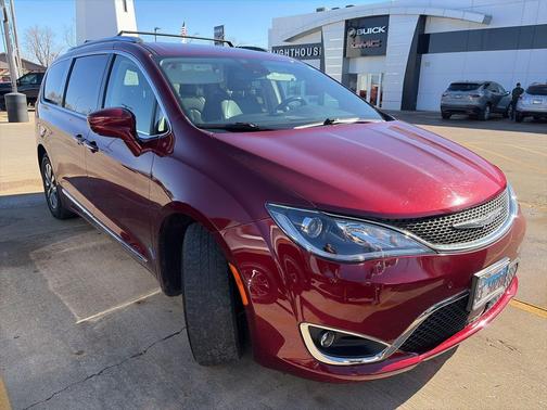 2020 Chrysler Pacifica Touring-L Plus