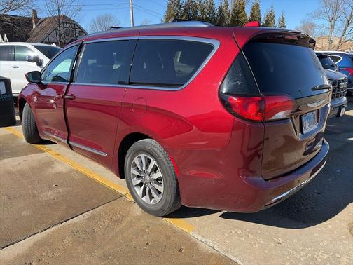 2020 Chrysler Pacifica Touring-L Plus