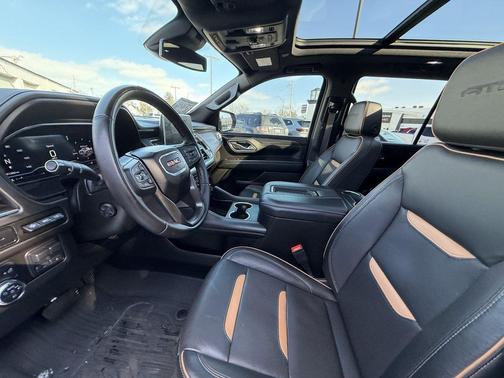 2024 GMC Yukon 4WD AT4