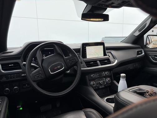 2024 GMC Yukon 4WD AT4