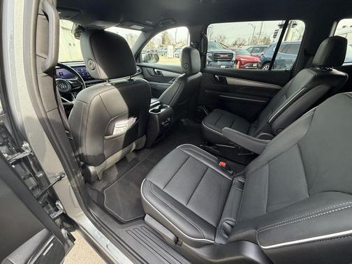 2025 Buick Enclave Preferred FWD