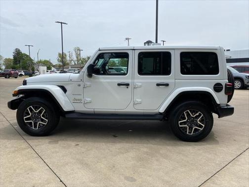 2024 Jeep Wrangler 4-Door Sahara 4x4