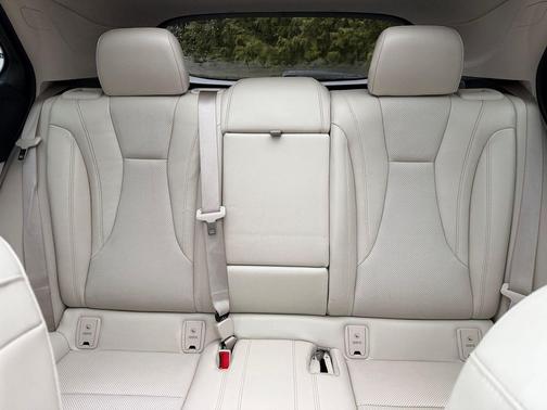 2022 Buick Envision FWD Essence