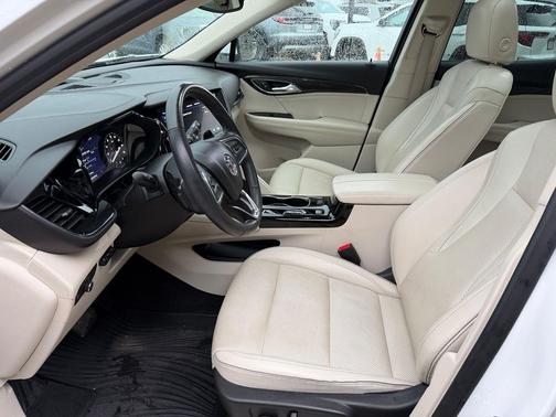 2022 Buick Envision FWD Essence