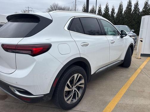 2022 Buick Envision FWD Essence
