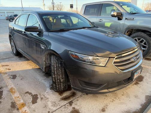 2018 Ford Taurus SE