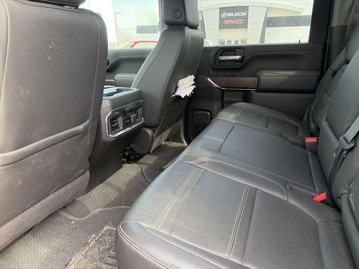 White Frost Tricoat 2022 GMC Sierra 2500 Denali