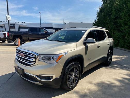 2017 GMC Acadia SLT-1