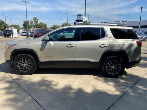 2017 GMC Acadia SLT-1