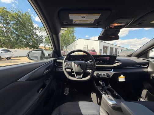 Summit White 2026 Buick Envista Preferred FWD