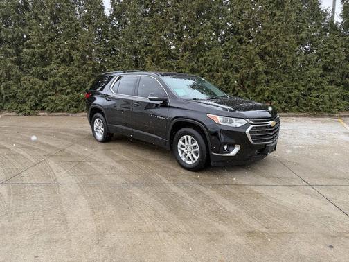 2021 Chevrolet Traverse LT Cloth