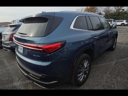 2025 Buick Enclave Preferred FWD