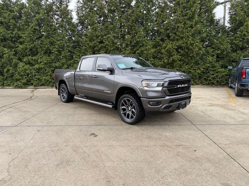 Granite Crystal Metallic Clearcoat 2020 RAM 1500 Laramie