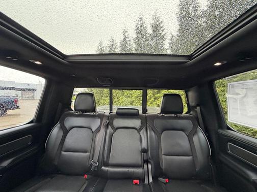 Granite Crystal Metallic Clearcoat 2020 RAM 1500 Laramie
