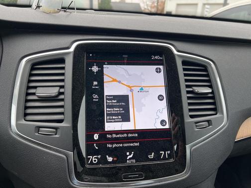 2021 Volvo XC90 T6 Momentum